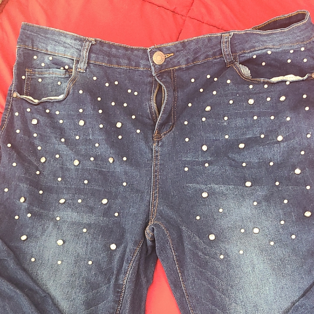 Elegant Blue Studded Skinny Jeans